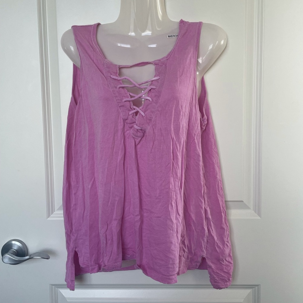 Sleeveless tank